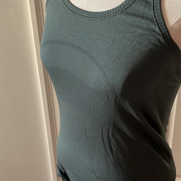 Lululemon Swifty Tech Razor Back Tank Top - Picture 8 of 10